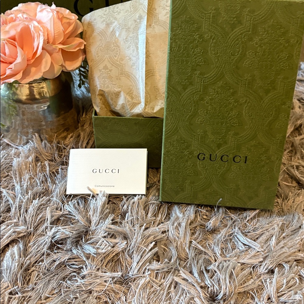 Authentic Gucci Ophidia small cosmetic case!! - Picture 9 of 10